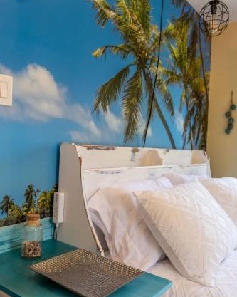 Cardinal Inn Beach Room