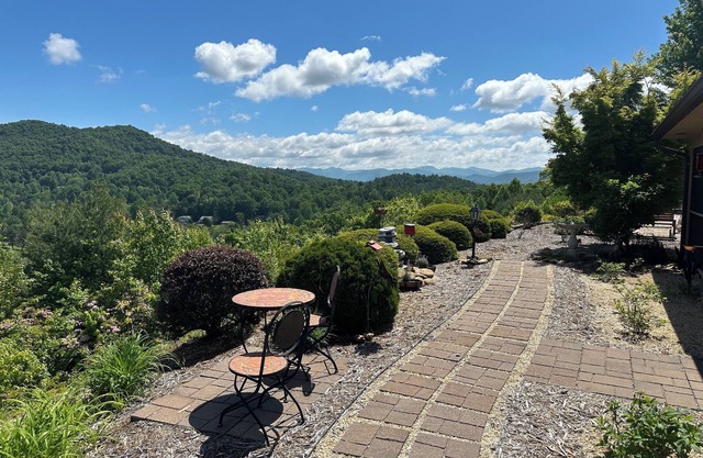 Cardinals Nest at RidgeCrest Villa in the Smoky Mountains