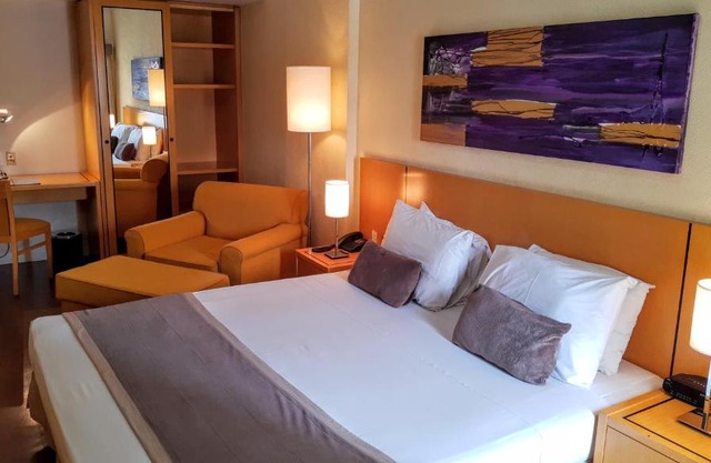Cardum Hotel