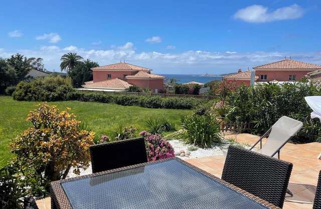 Cargèse, Mini Villa sea view, swimming pool