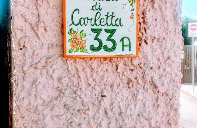 Carletta's House Independent apartment with small garden