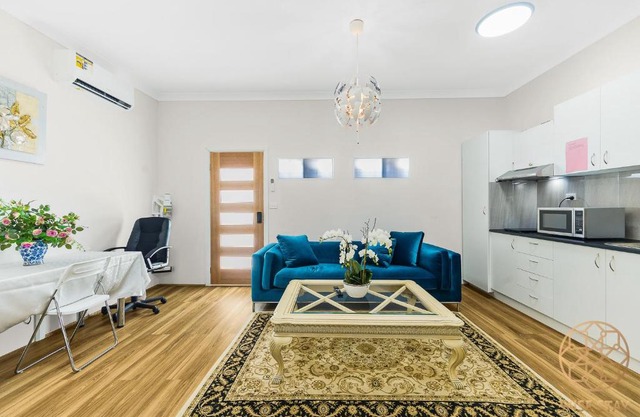 Carlingford sweet studio with WiFi& Parking