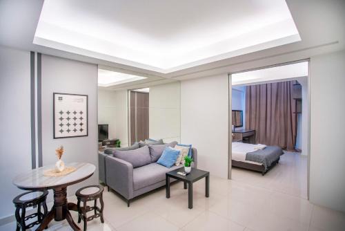 Carlton, Chelsea at Plaza Damas 3, Sri Hartamas Kuala Lumpur