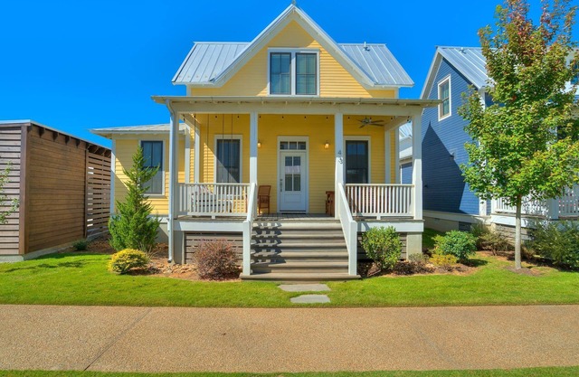 Carlton Landing- Sunny Daze Ahead!