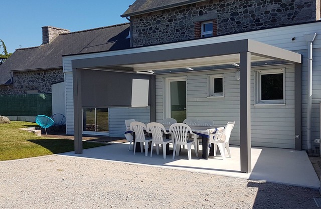 Carmelite house on enclosed plot, 1km from the sea near Erquy, sables d'or
