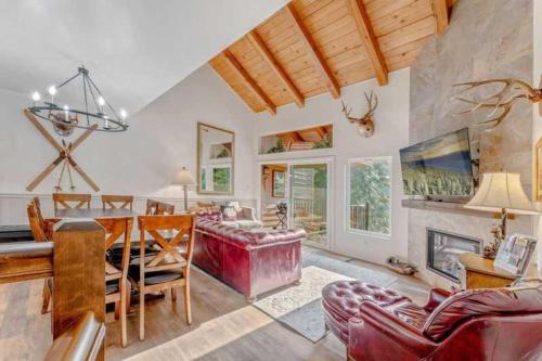 Carnelian Bay 3BR + Loft Near Beach & Trails