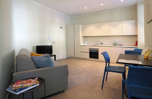 Carnival Apartment 9