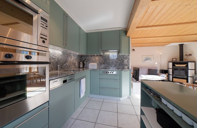 Carpe Diem 4.5 room holiday home near the mountain railways