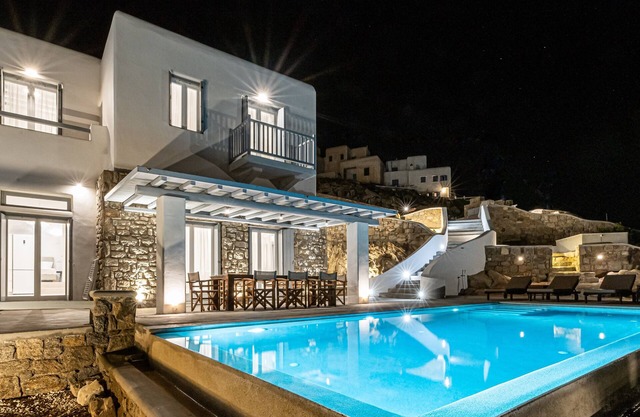 Carpe Diem Villa III,Private Infinity Heated Pool!