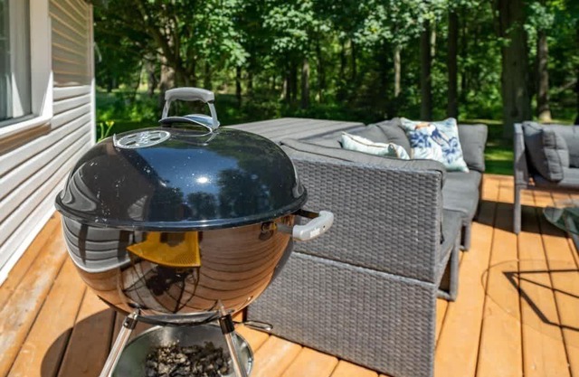 Carson's Creek - Serene Yard and Hot Tub