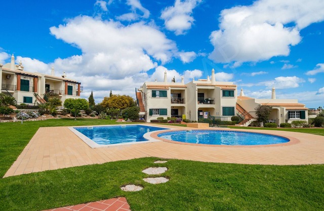 Carvoeiro Apartment 7A | professionally cleaned | 2-bedroom apartment | gated complex | communal pool | close to Carvoeiro