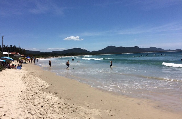 Casa 20m da praia, quarto c/vista mar LAG163