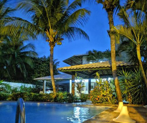 Casa 4 quartos em Guarajuba, excelente localização! 200m da praia!