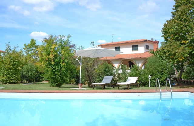 CASA ADELE: HOUSE WITH POOL FOR EXCLUSIVE USE AND FENCED GARDEN!
