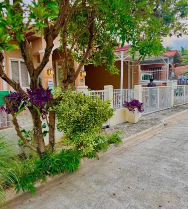 Casa Adhara