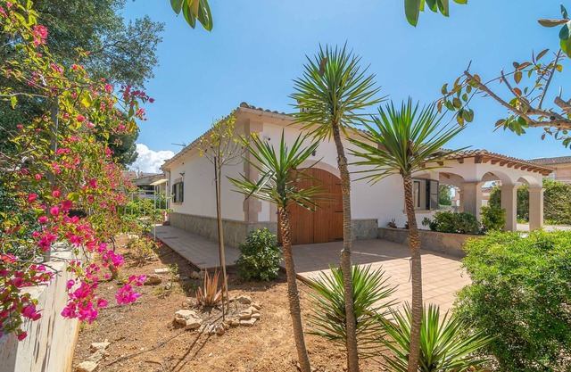 CASA AINA - Chalet with terrace in Sa Ràpita. Free WiFi