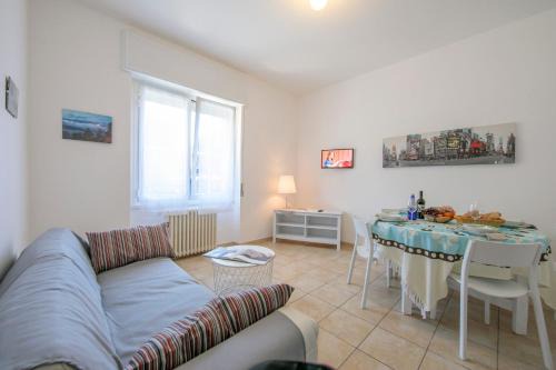 Casa Al Caprifoglio 600m From Beach - Happy Rentals