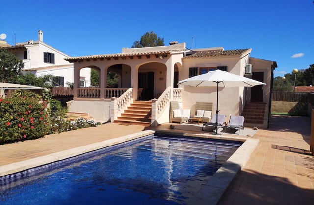 Casa Alegria Frisch Renoviertes Ferienhaus mit Großem Pool in Cala Pi