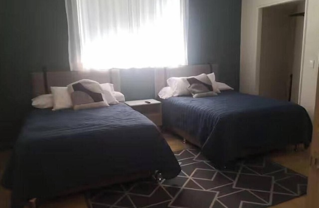 Casa Almera - Colonia Americana - 8 BR 8.5 bath AC