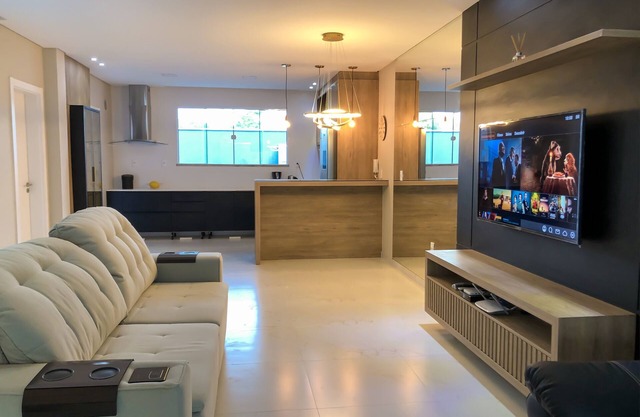 Casa Alto Padrão p/8 Pessoas na Praia de Mariscal