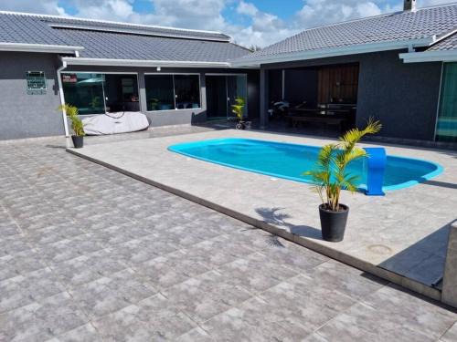 Casa Alto Padrão Perto da Praia C/Piscina Grande