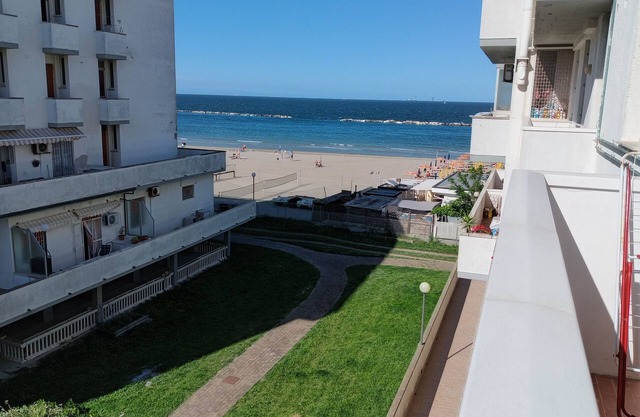 Casa Ambra, ideale per le vacanze estive, con accesso direttamente al mare