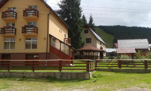 Casa Andreea-Maria