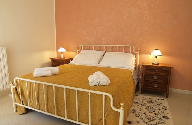CASA ANGELA bright apartment in the center of Salento.