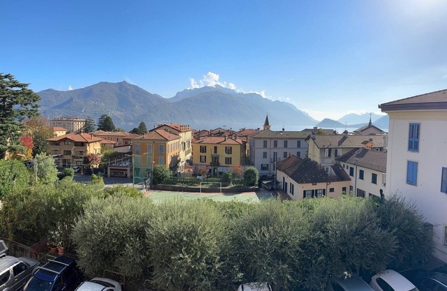 Casa Angiolina, centro paese, meravigliosa vista lago