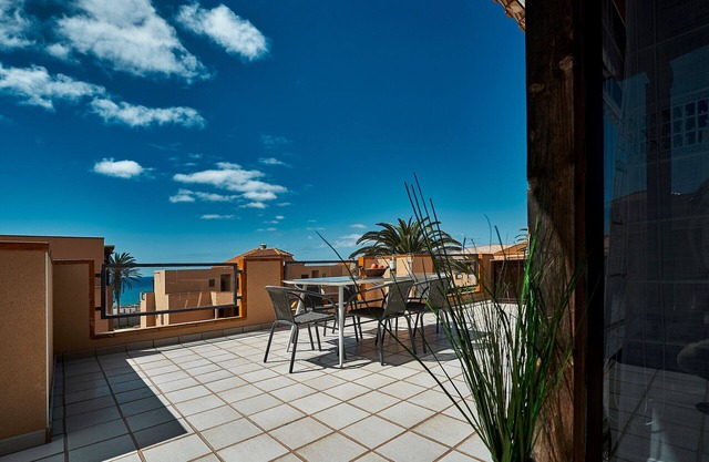 Casa Anna, modern with rustic design