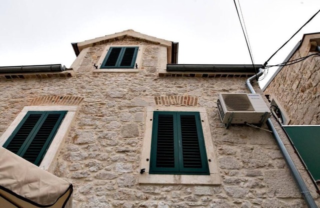 Casa Antea - 3 Bedroom with Hot Tub, Terrace and Free Parking