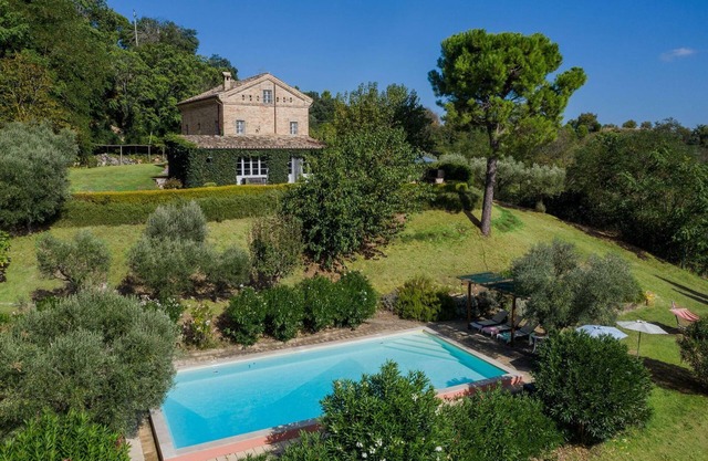 Casa Antonio 8 - Four Bedroom Villa, Sleeps 8