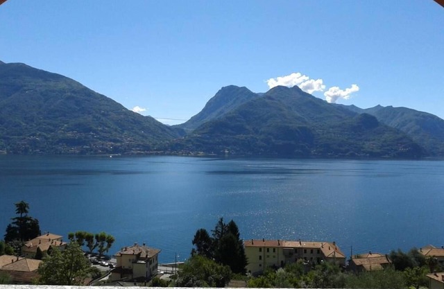 CASA AZALEA Nice apartment with wonderful lake view