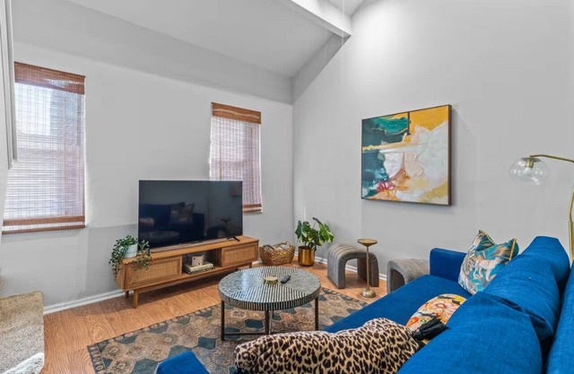 Casa Azul Soulard Modern Loft Near Busch Stadium