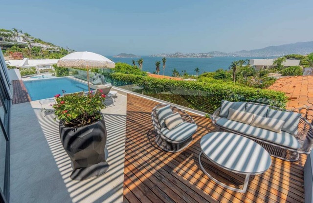 Casa Balam - Stunning Bay View from a Cozy Terrace