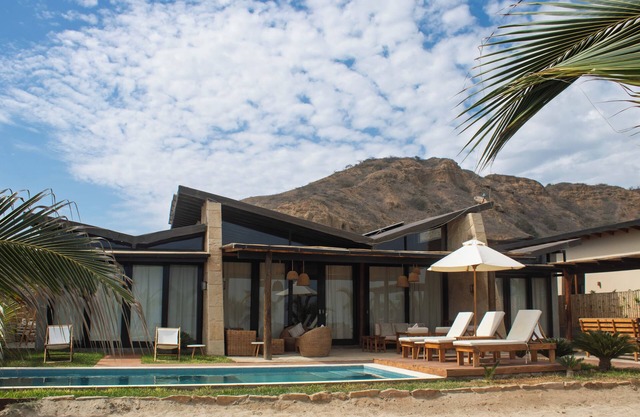 Casa Bamboo - Private Beach House