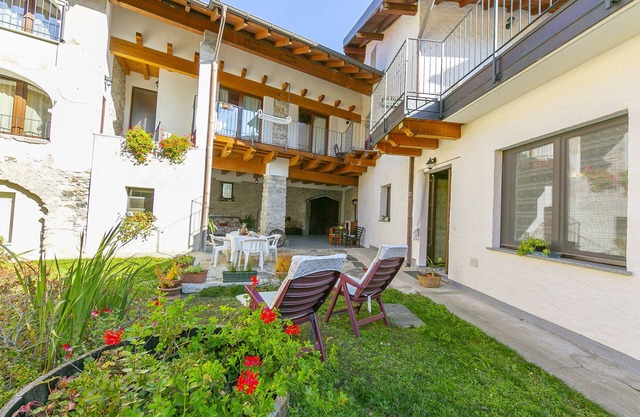 Casa Baroni few min from Orta Lake, Madonna Del Sasso, Italy