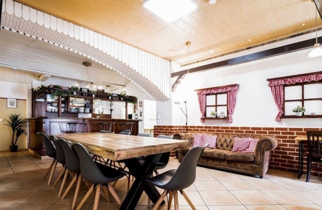 ※ Casa BARvaria ※Incredible 8BR※ HUGE※With a BAR ※