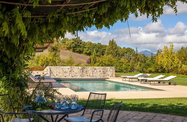 Casa Bassa, Luxury Villa with Private Pool, Torre Bisenzio Organic Estate