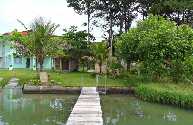 Casa Beira Do Canal C/Air, Tv, Internet S/Fio Great Location Near The Beaches