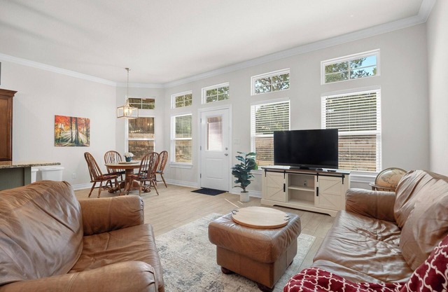 Casa Bella "A"- LOVELY, New Duplex - North Shore Lake Travis
