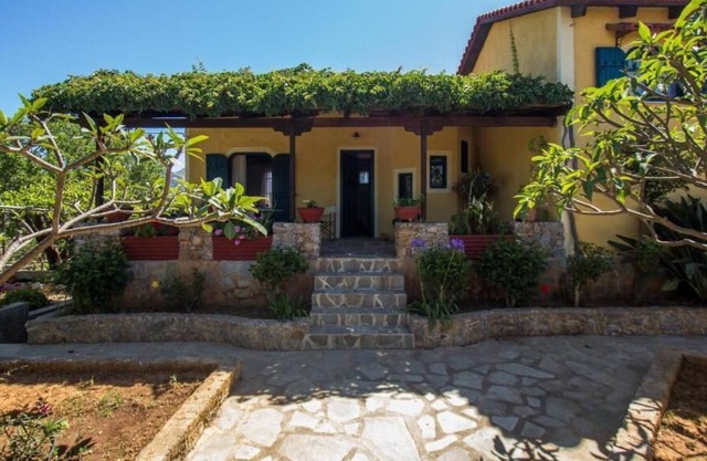 Casa Beloni, stone cottage in Chorafakia Chania
