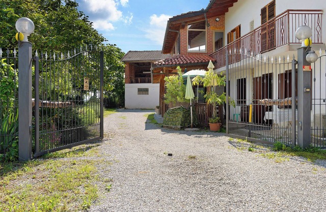 Casa Belvedere with Private Terrace, Garden, A/C & Wi-Fi
