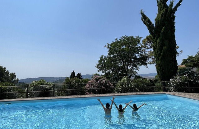 Casa Bianca Villa with sea view by ToscanaTour