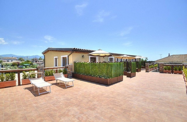 Casa Biancolilla A: A welcoming apartment situated at a short distance from the beach, with Free WI-FI.