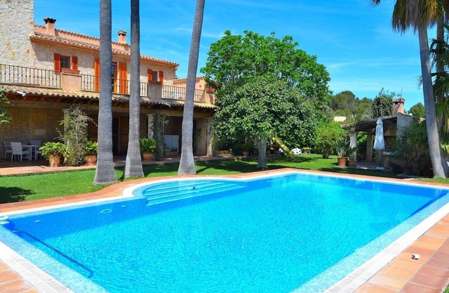 Casa Binissagar II 106 luxurious villa with private pool, sauna, jacuzzi, children's playground and barbecue area