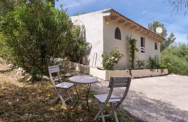 Casa Blanca, tranquillity, pool, garden, barbecue