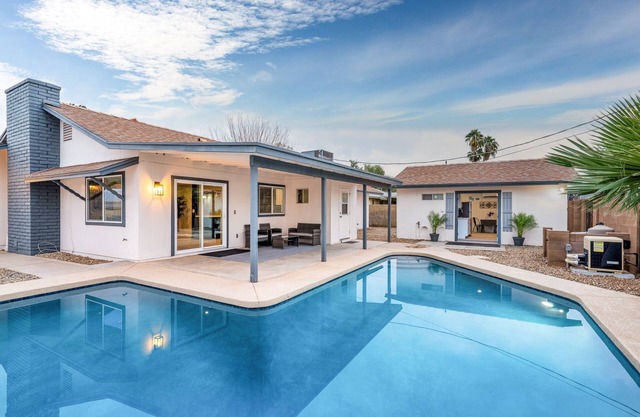Casa Bonita - Pool, Main Home + Casita, ASU, Sky Harbor, and Mill Ave