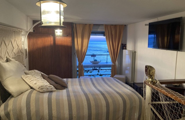 Casa Bruna … Like a boat on the sea .