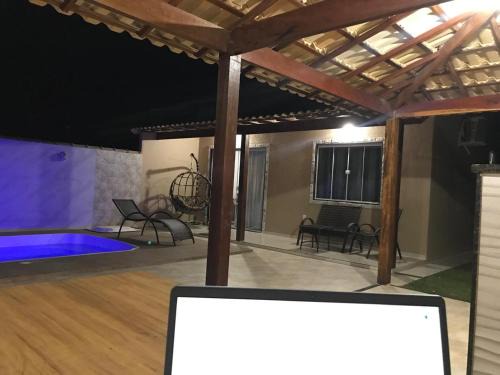 Casa c piscina/churrasqueira em unamar Cabo frio